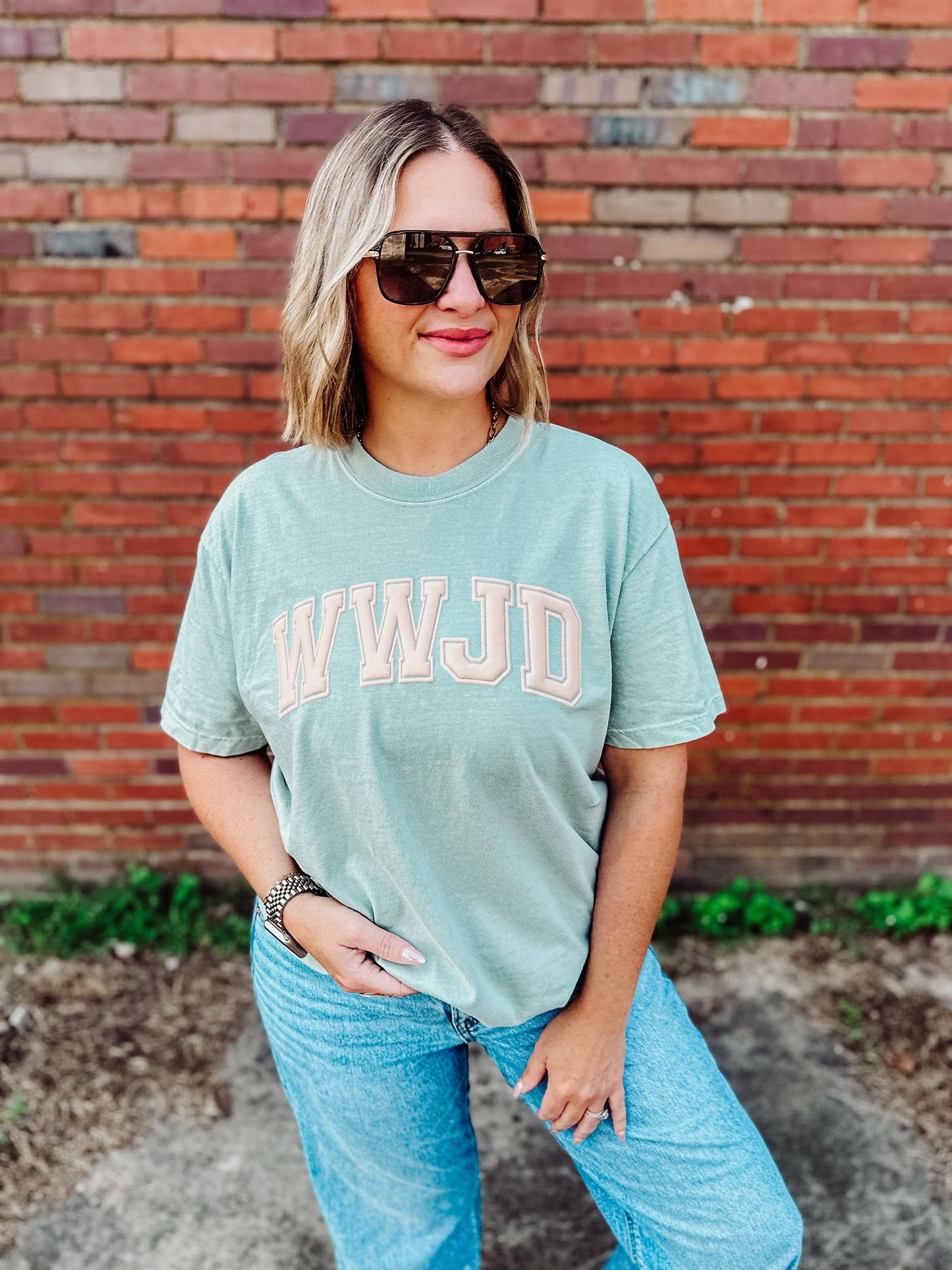 WWJD tee